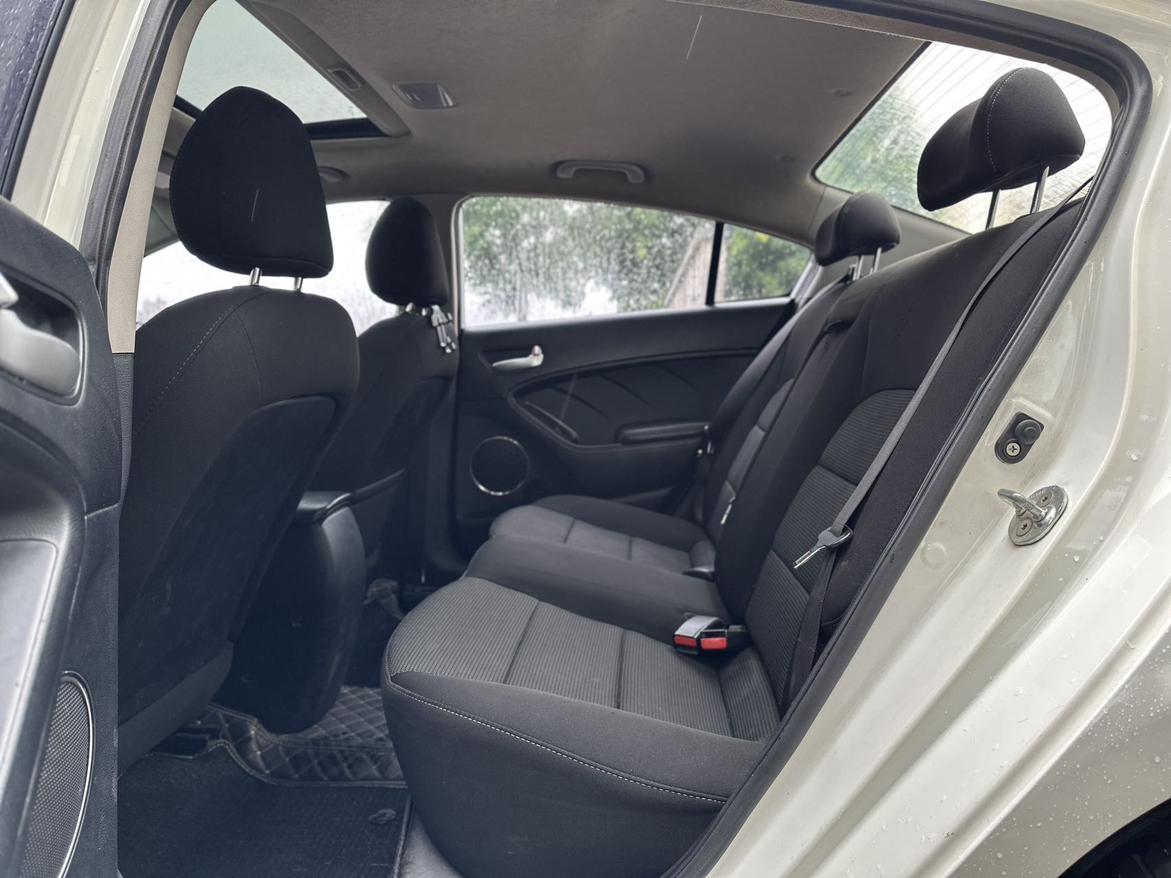 Kia K3 2016 thumb 7