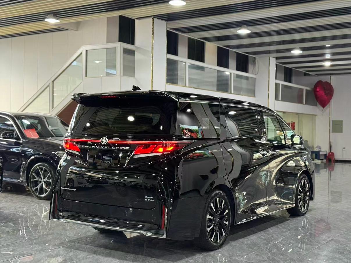 Toyota Vellfire 2024 thumb 4