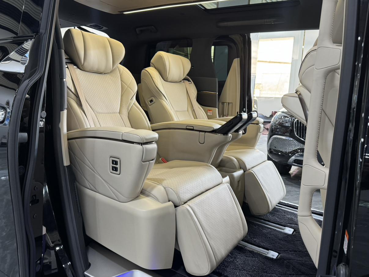 Toyota Vellfire 2024 thumb 12