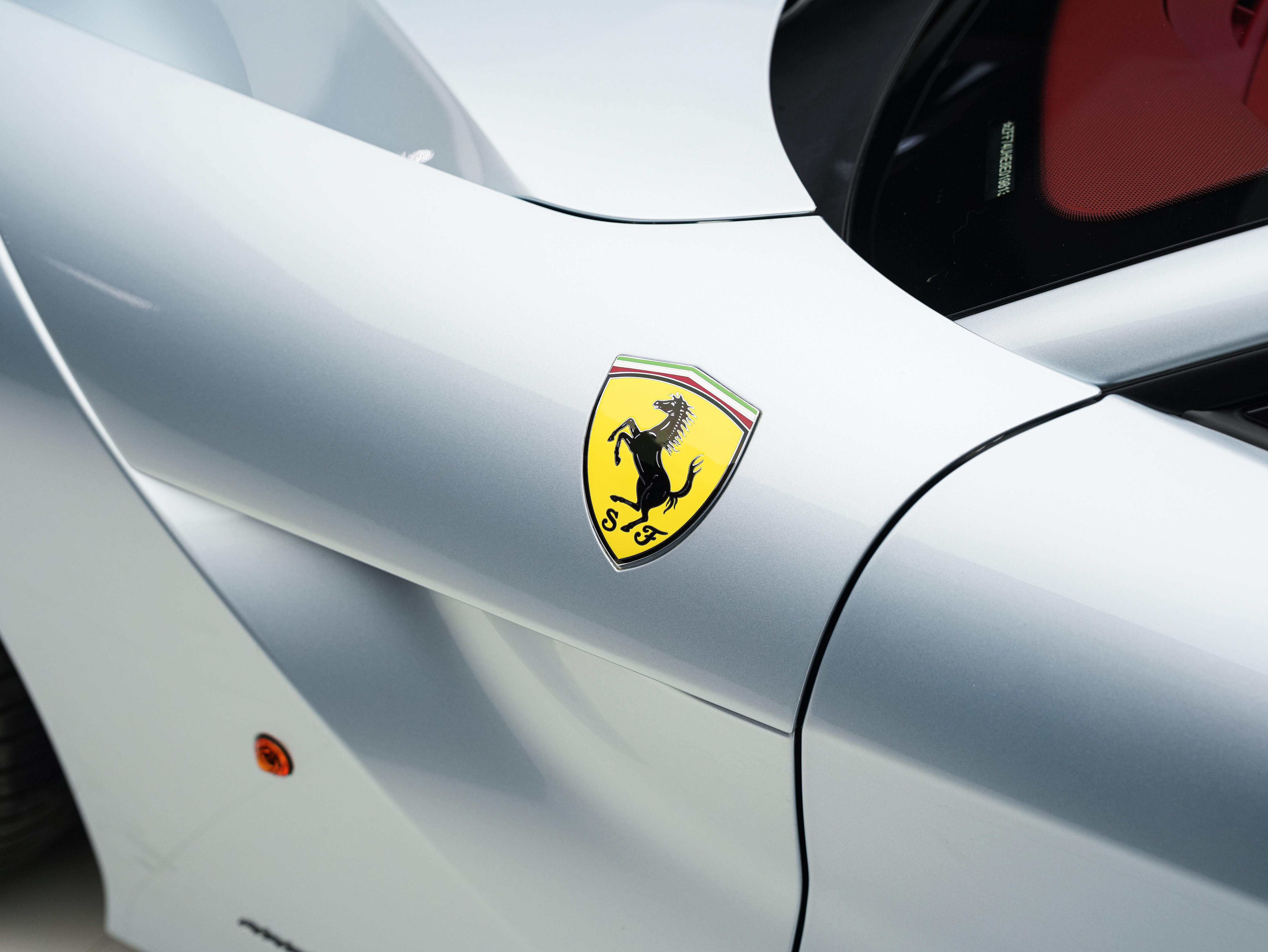 Ferrari F12berlinetta 2013 thumb 9