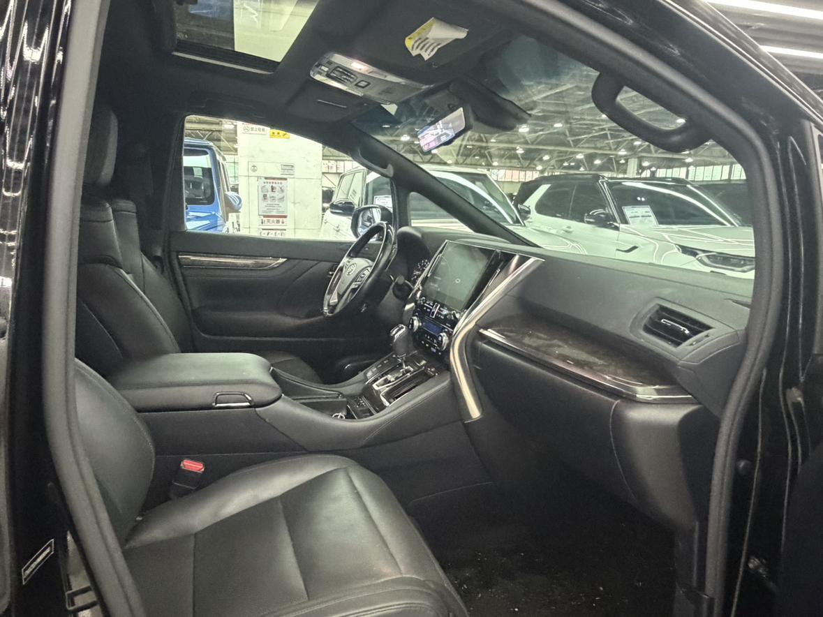 Toyota Alphard 2022 thumb 6