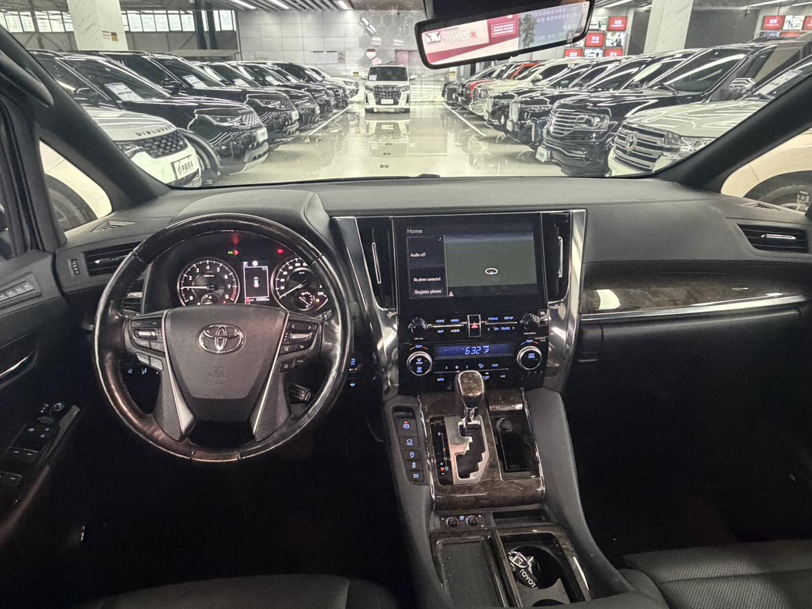 Toyota Alphard 2022 thumb 8