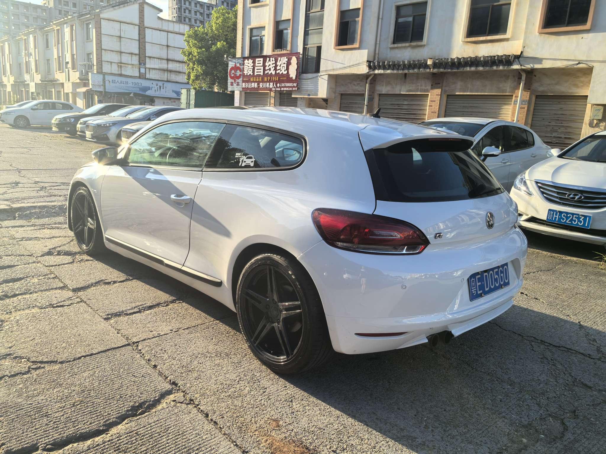 Volkswagen Scirocco 2011 thumb 2