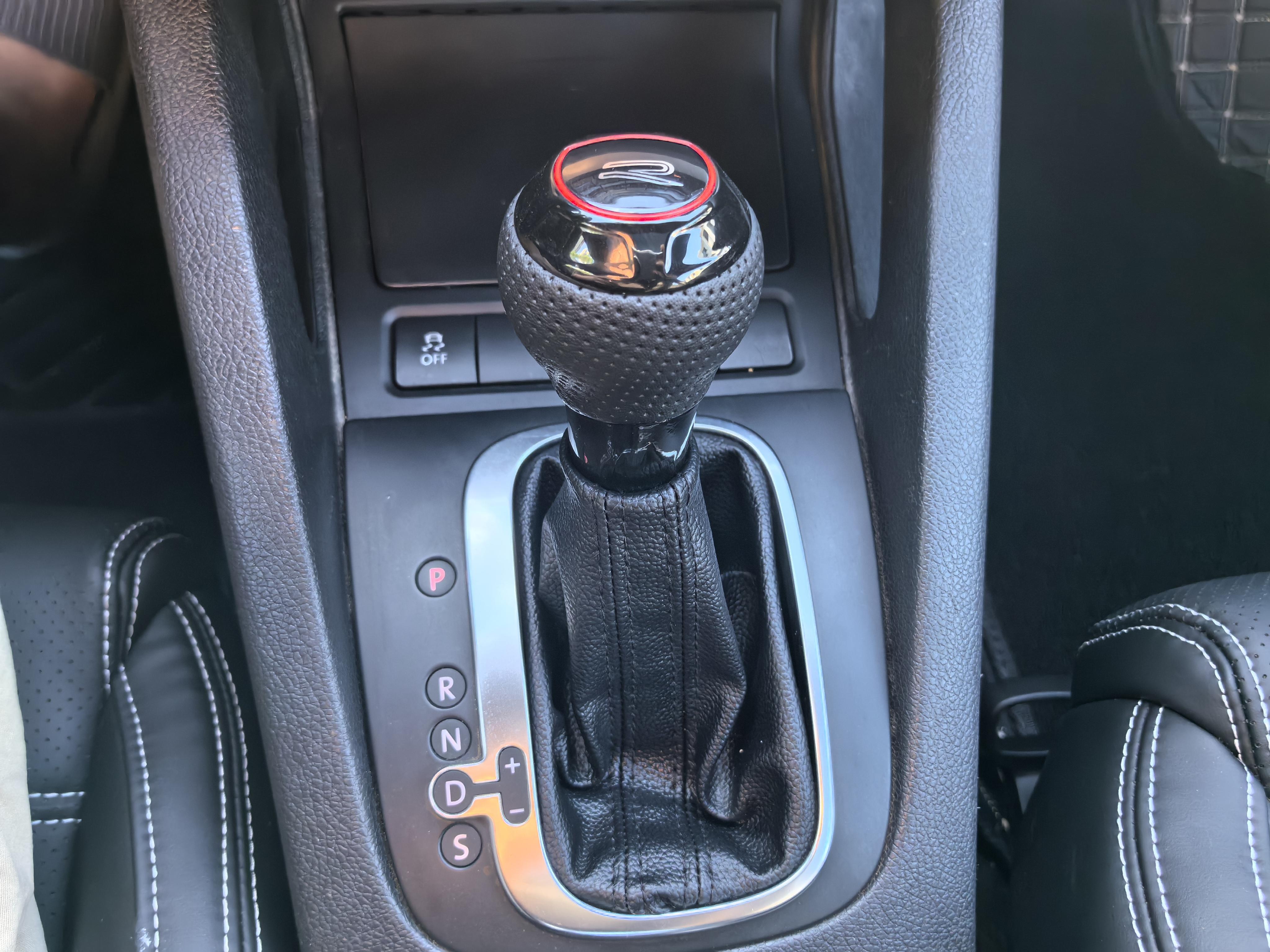 Volkswagen Scirocco 2011 thumb 7
