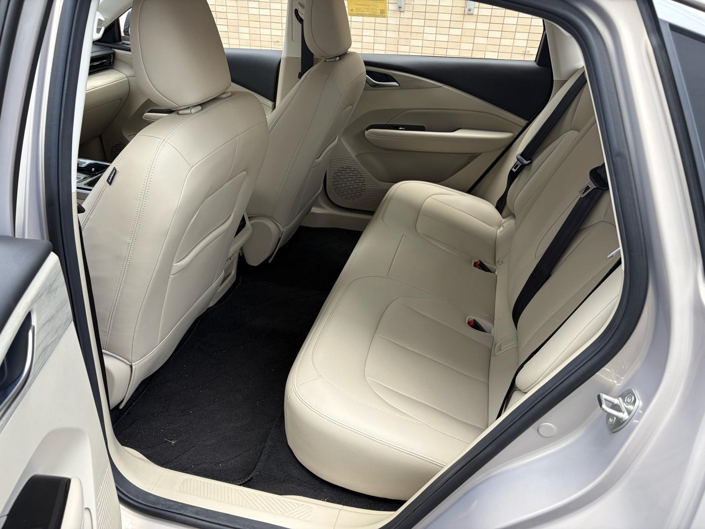 Wuling EV 2024 thumb 8