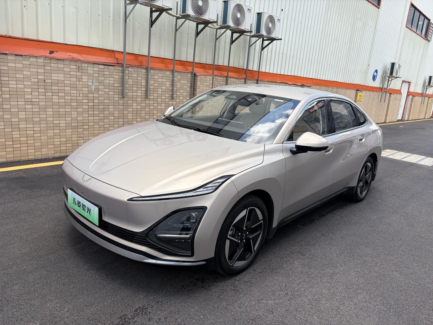 Wuling EV 2024 thumb 9