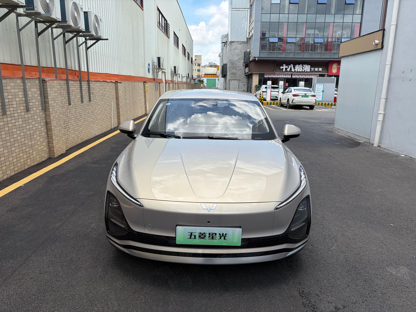Wuling EV 2024 thumb 10