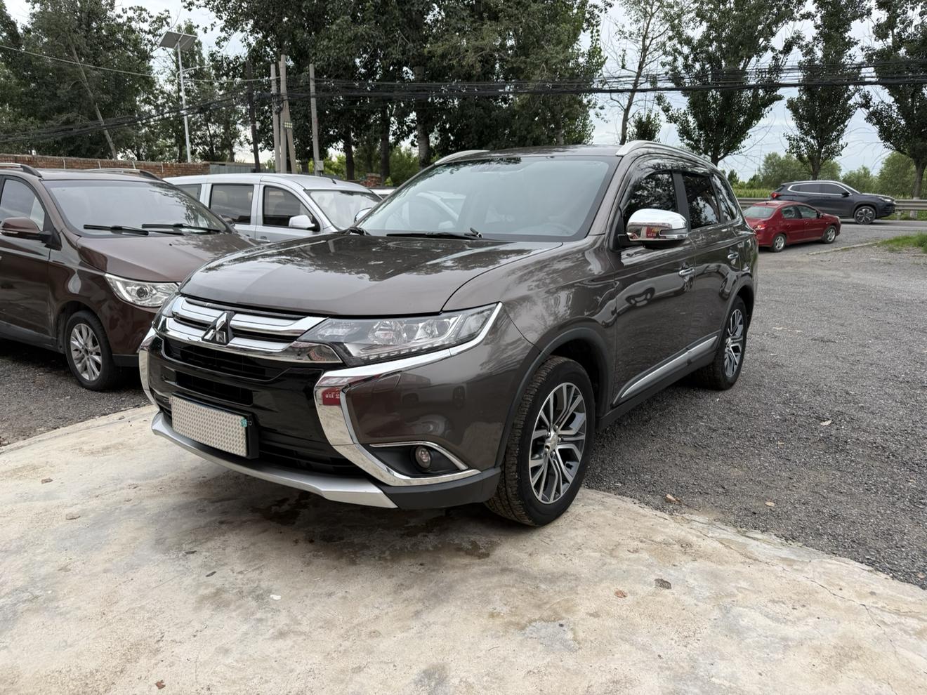 Mitsubishi Outlander 2016 thumb 11