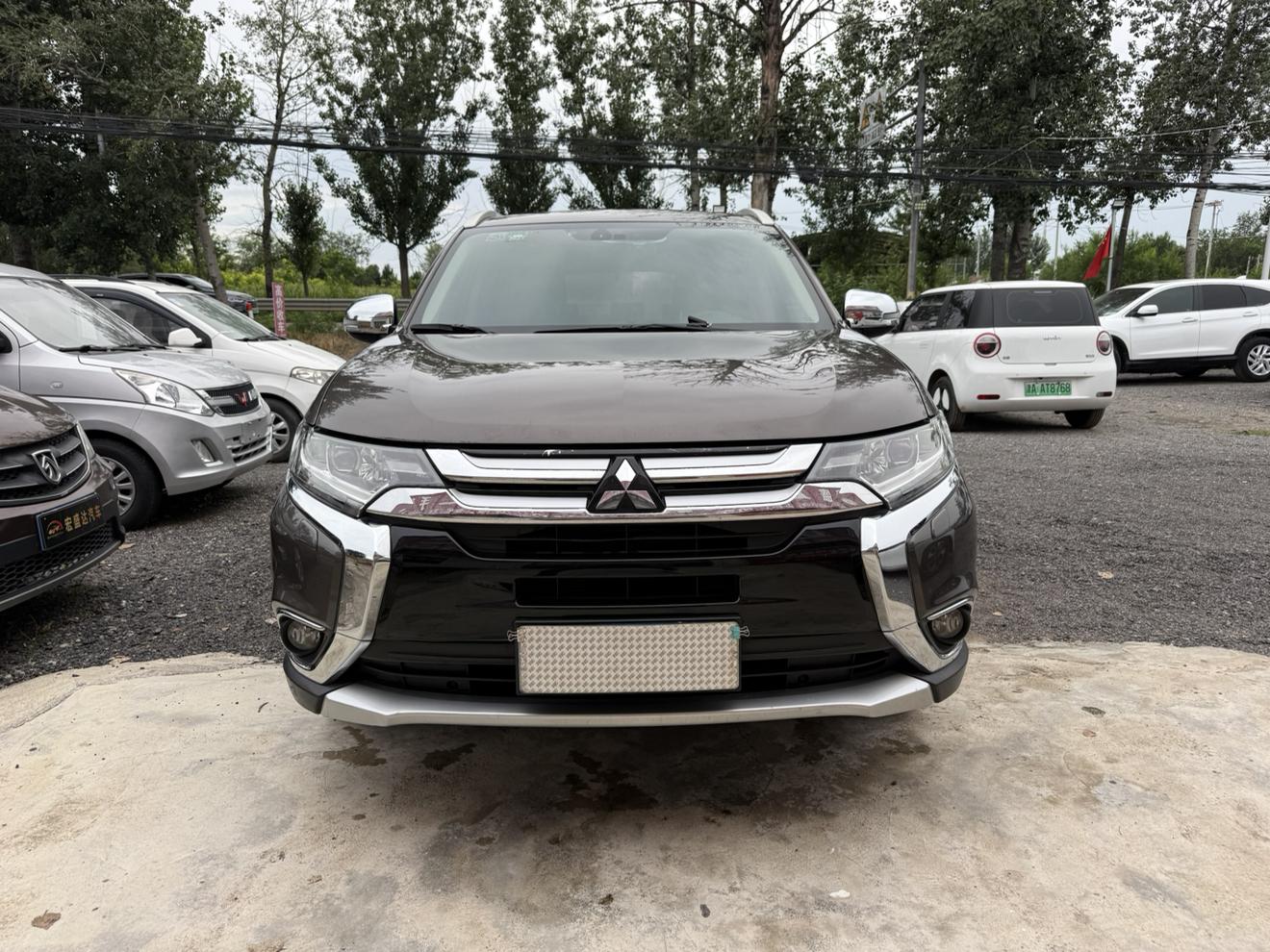 Mitsubishi Outlander 2016 thumb 12