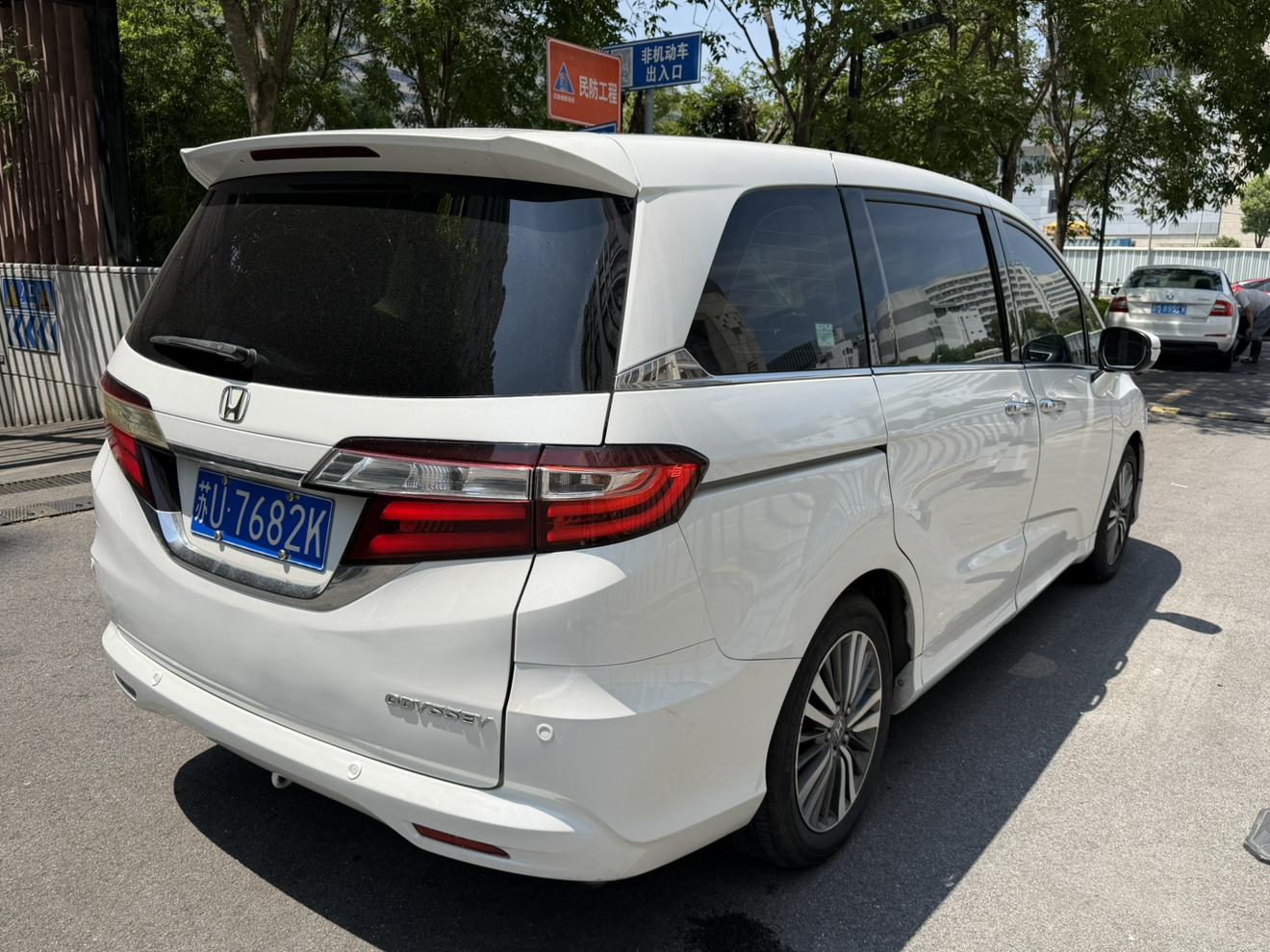 Honda Odyssey 2018 thumb 4