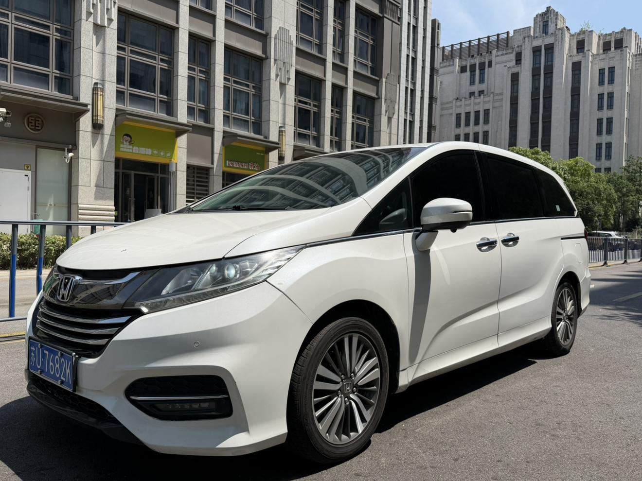 Honda Odyssey 2018 thumb 12