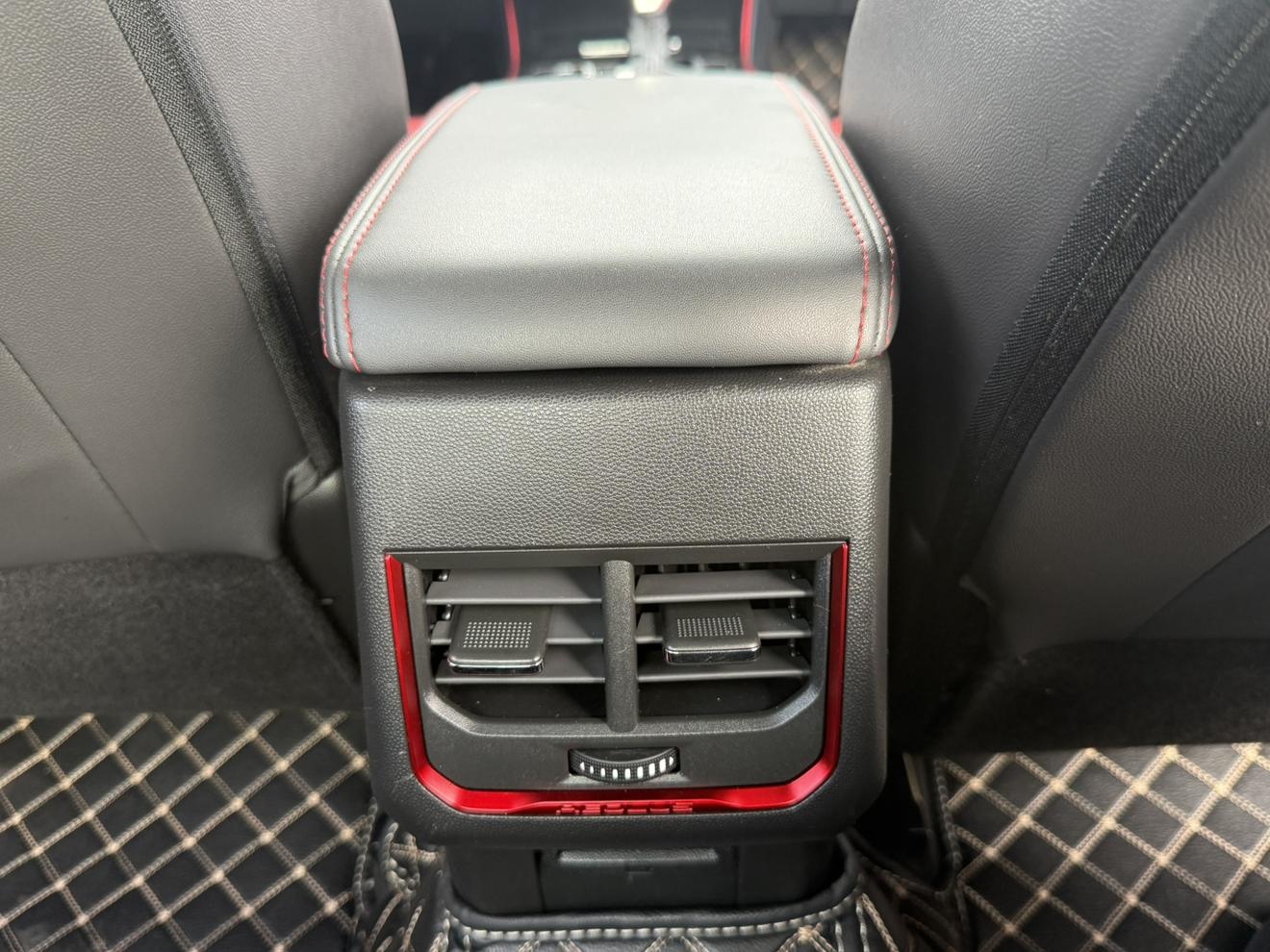 Dongfeng Aeolus Yixuan 2021 thumb 12