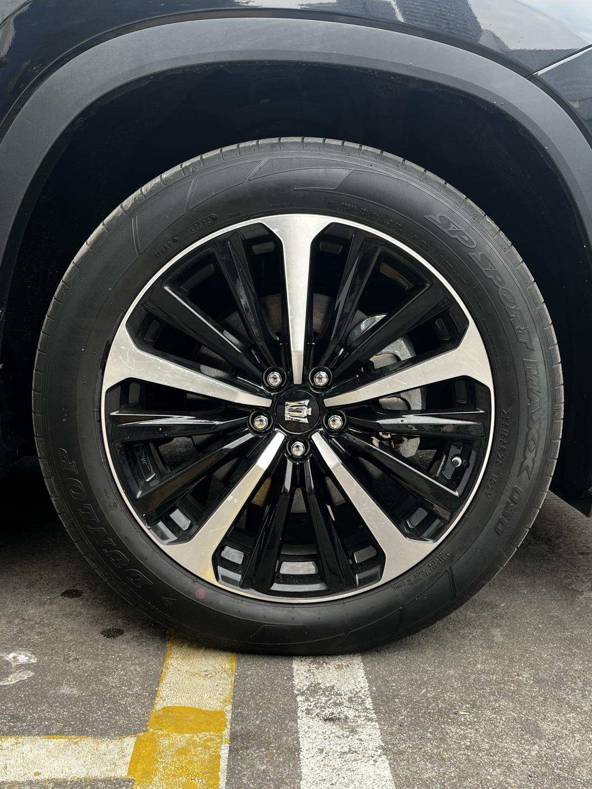 Toyota Crown 2021 thumb 8