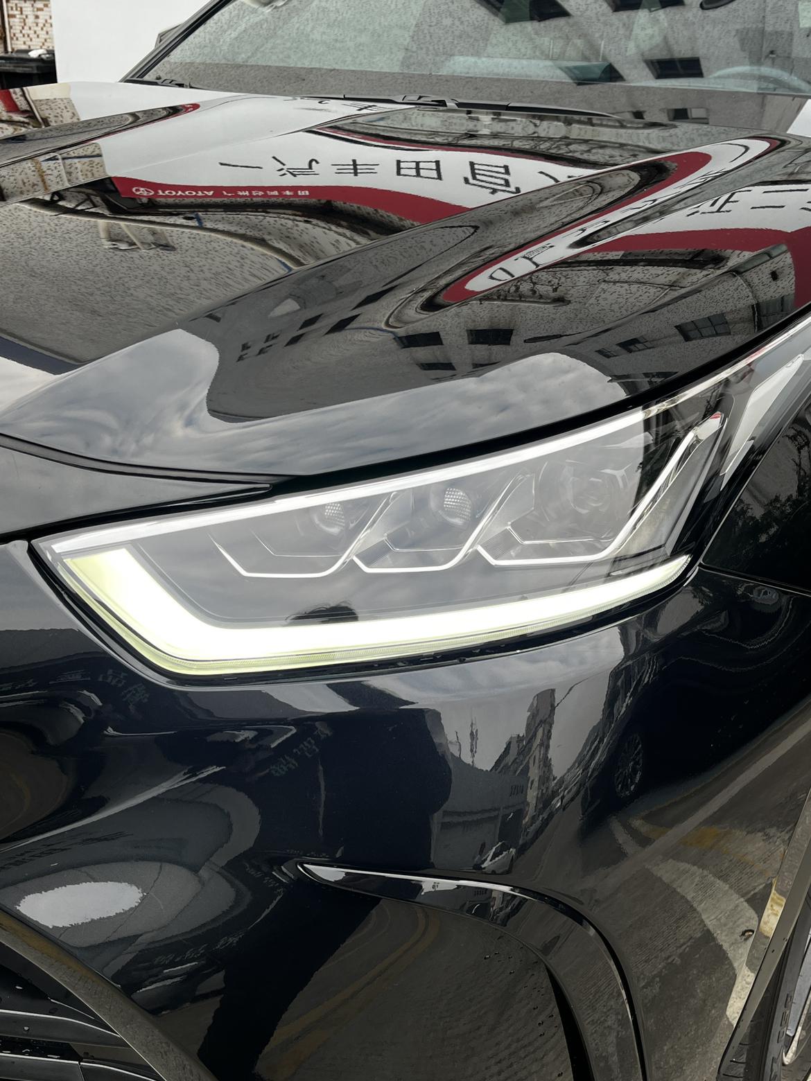 Toyota Crown 2021 thumb 9