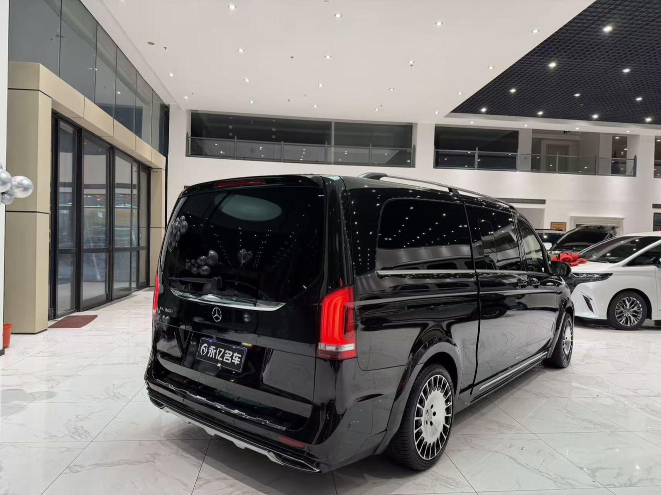 Mercedes-Benz V-Класс 2018 thumb 5