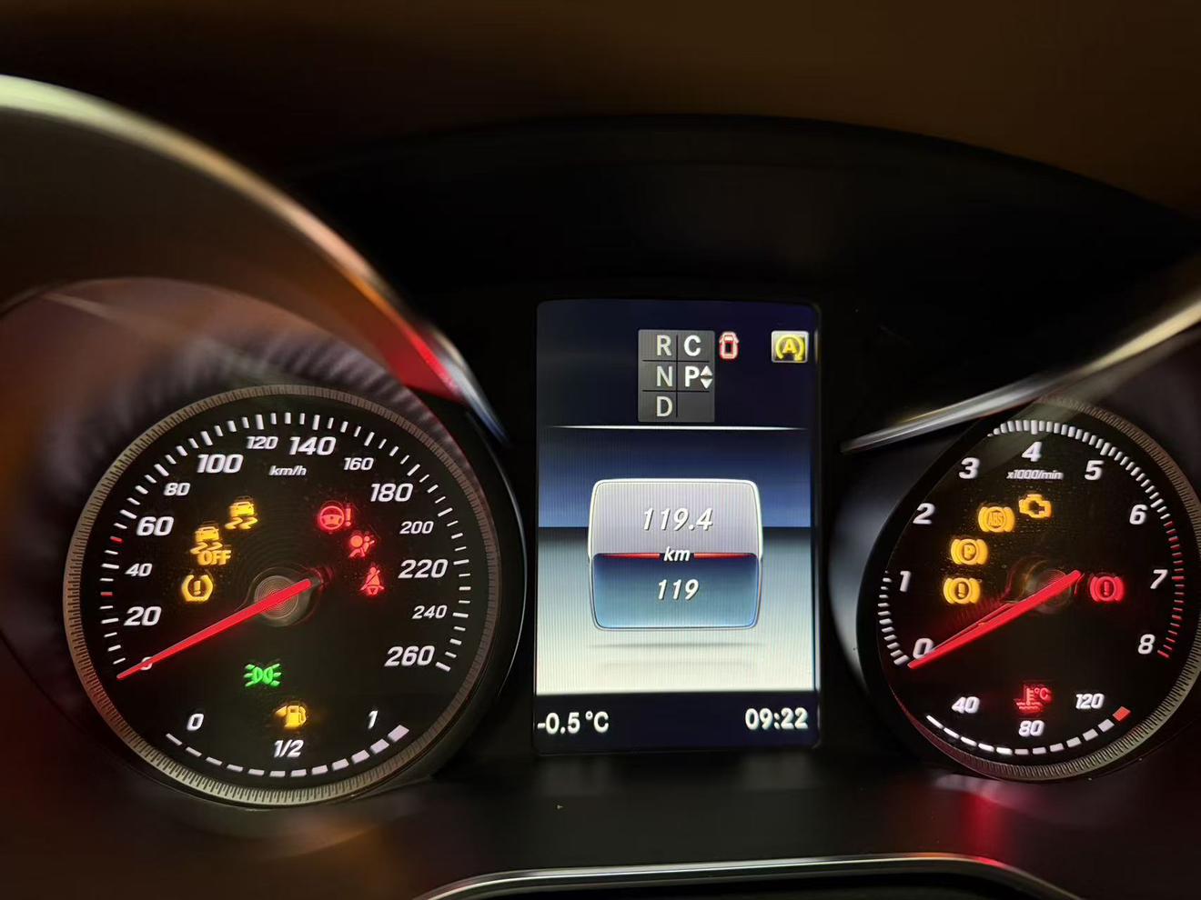 Mercedes-Benz V-Класс 2018 thumb 11