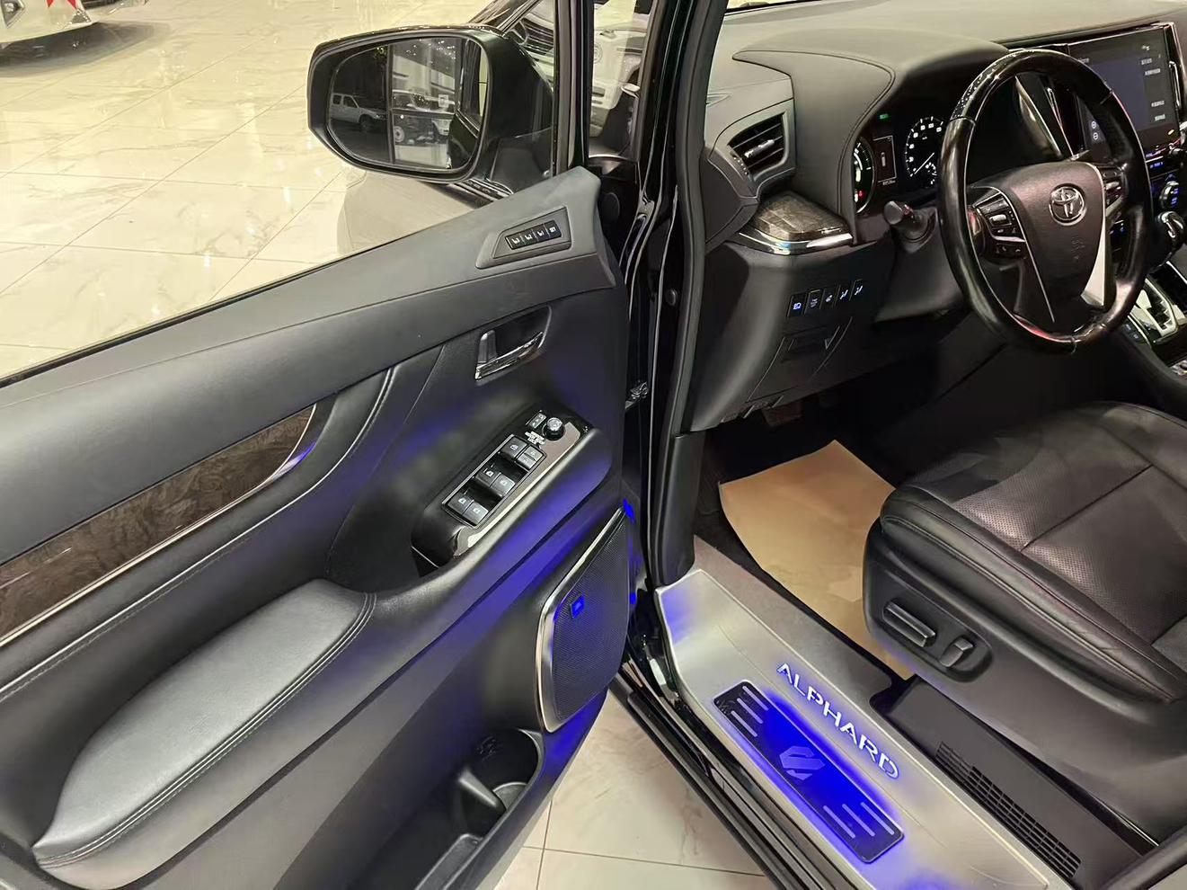 Toyota Alphard 2020 thumb 5