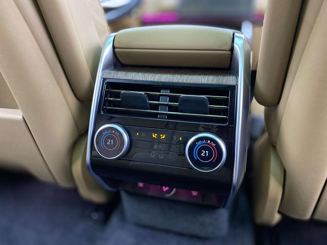 Land Rover Range Rover 2023 thumb 11
