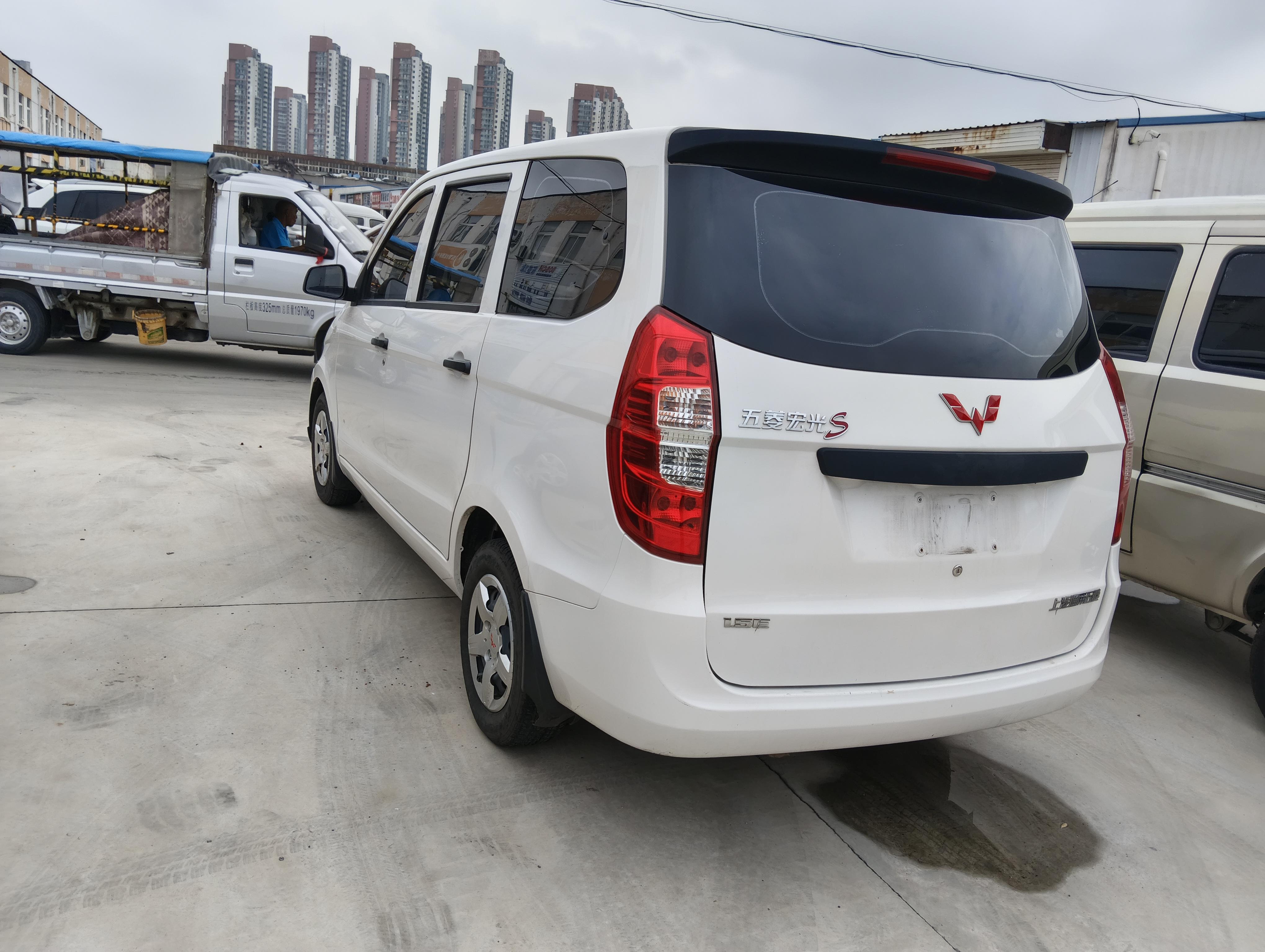 Wuling Hong Guang 2021 thumb 2
