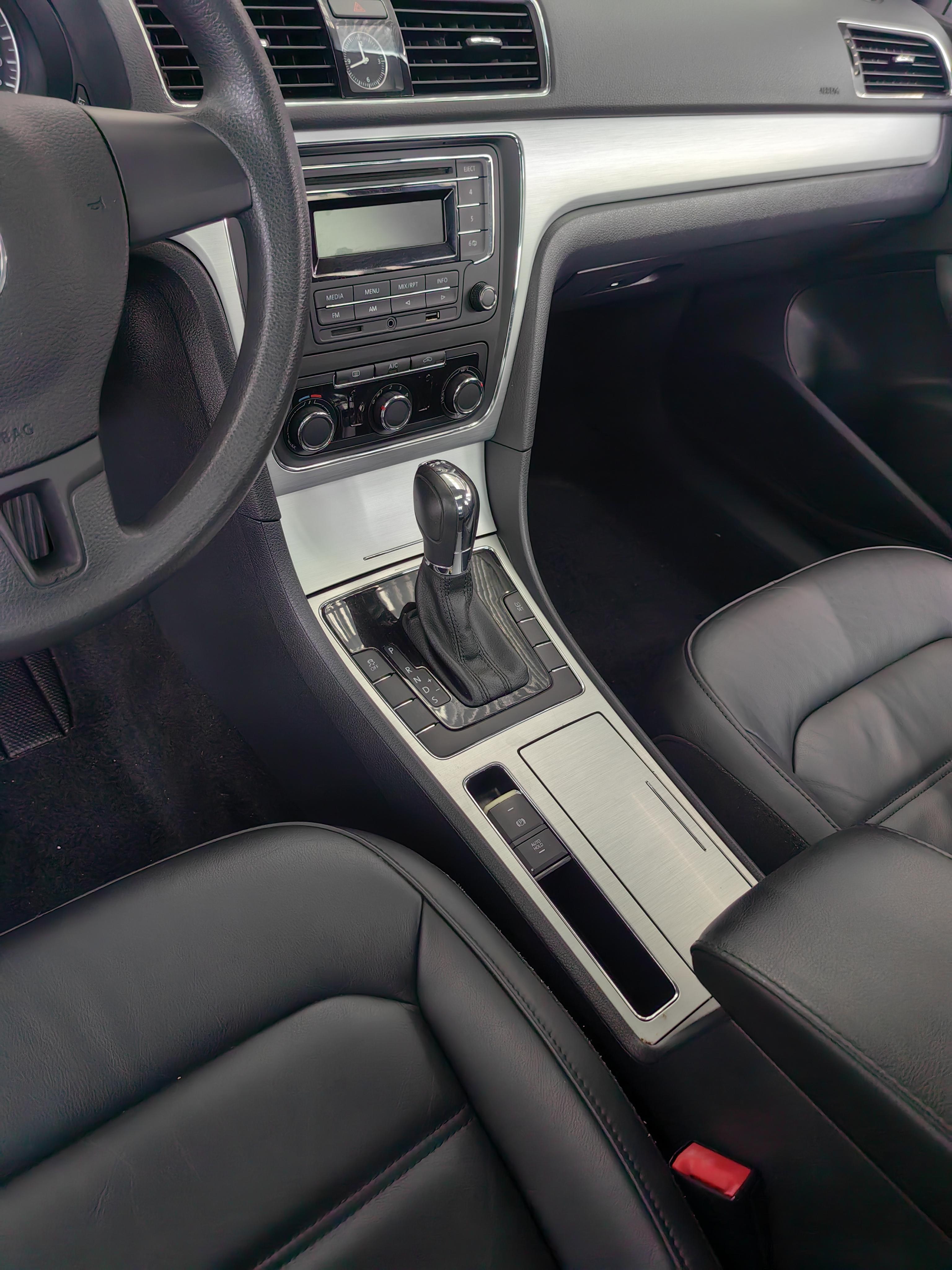 Volkswagen Passat (North America and China) 2014 thumb 7