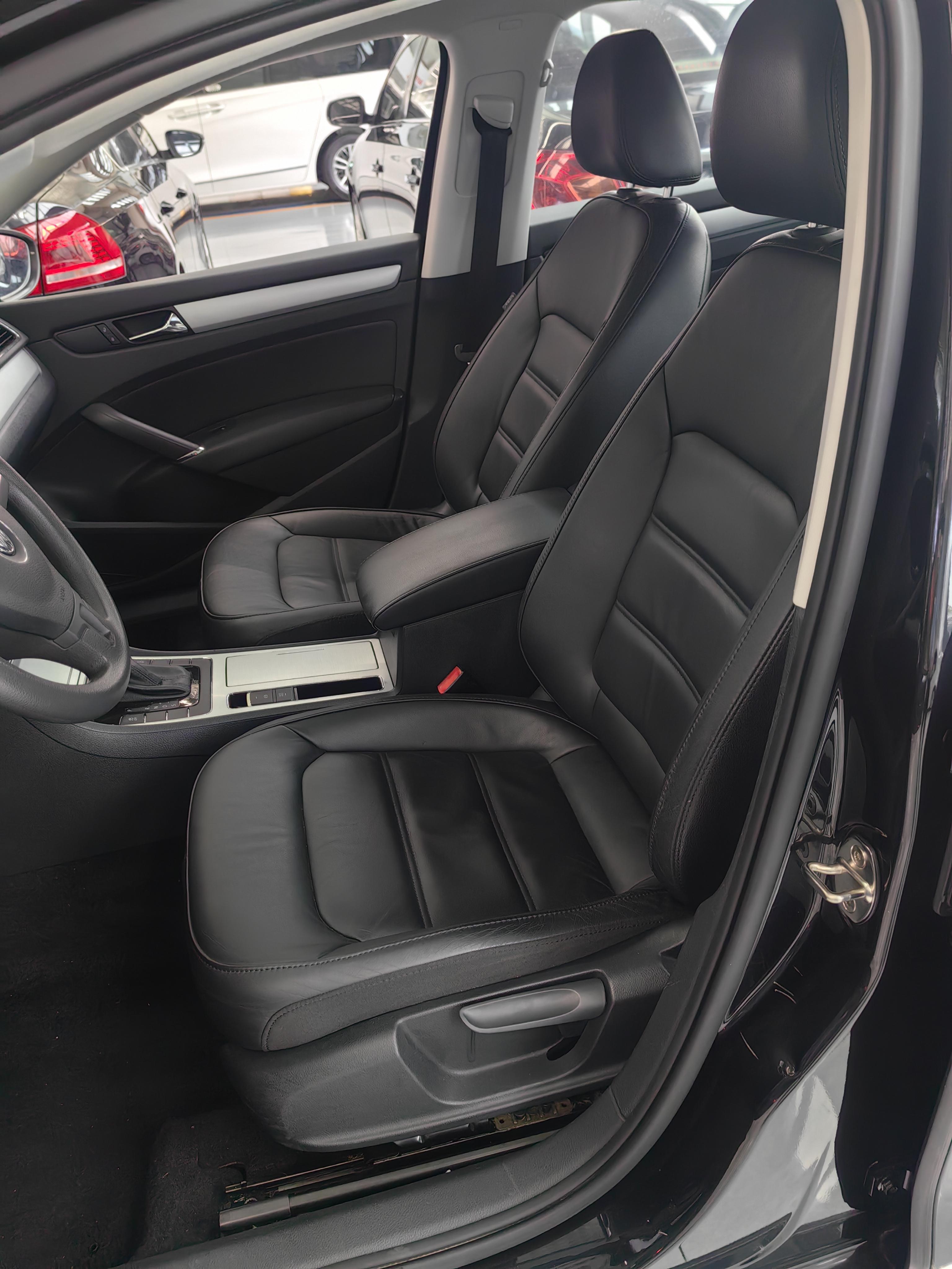 Volkswagen Passat (North America and China) 2014 thumb 9