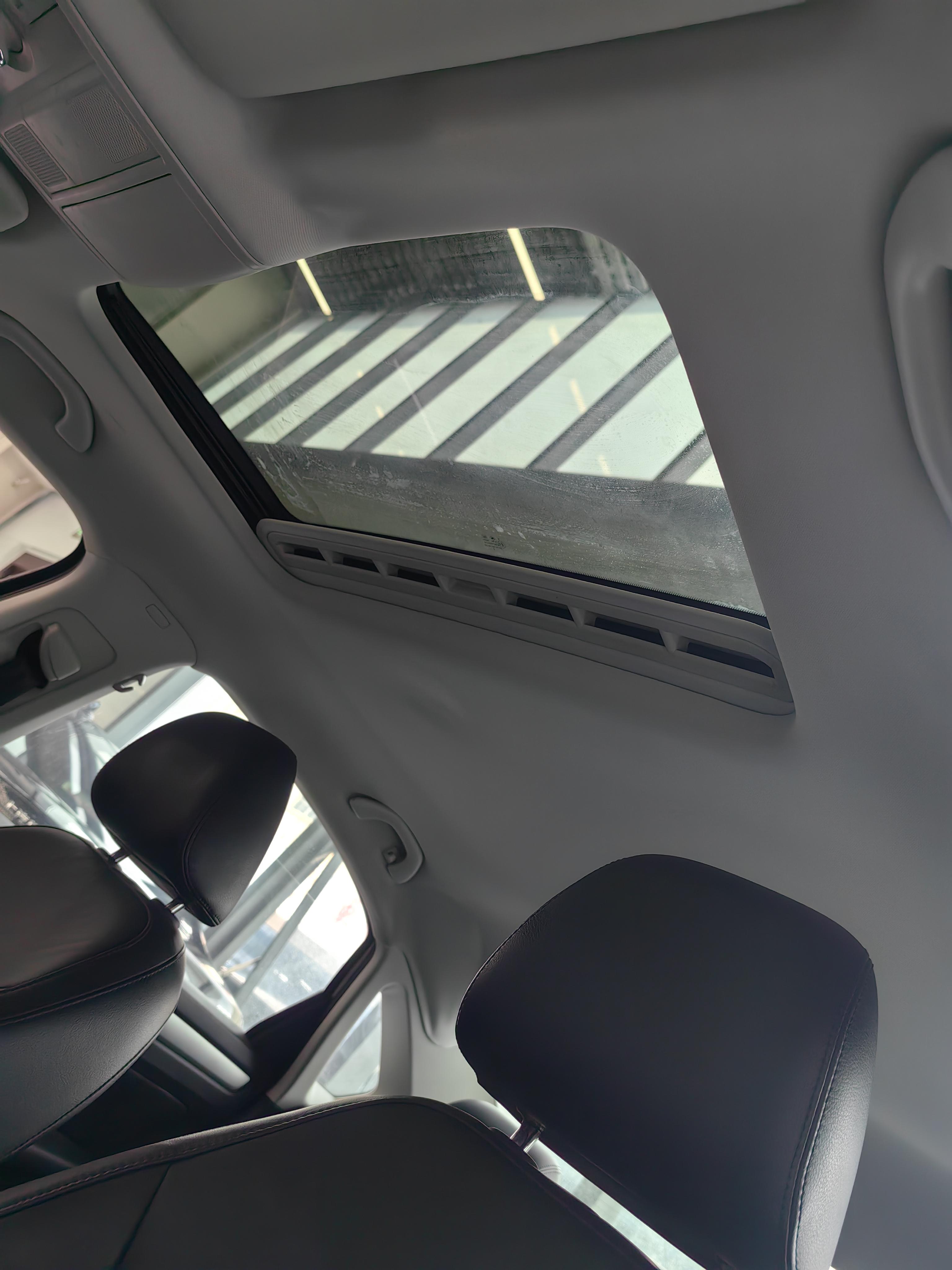 Volkswagen Passat (North America and China) 2014 thumb 10