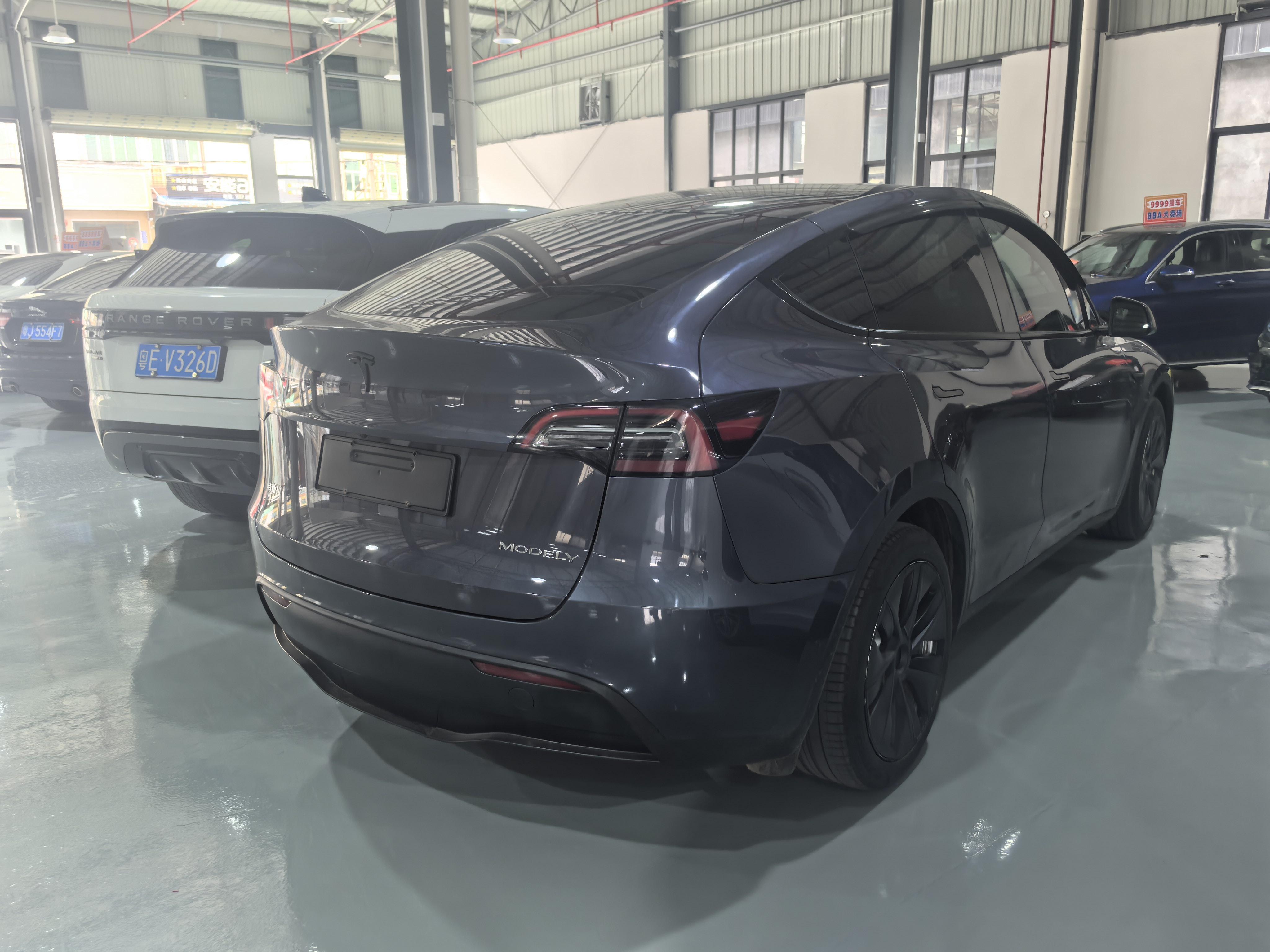 Tesla Model Y 2022 thumb 4