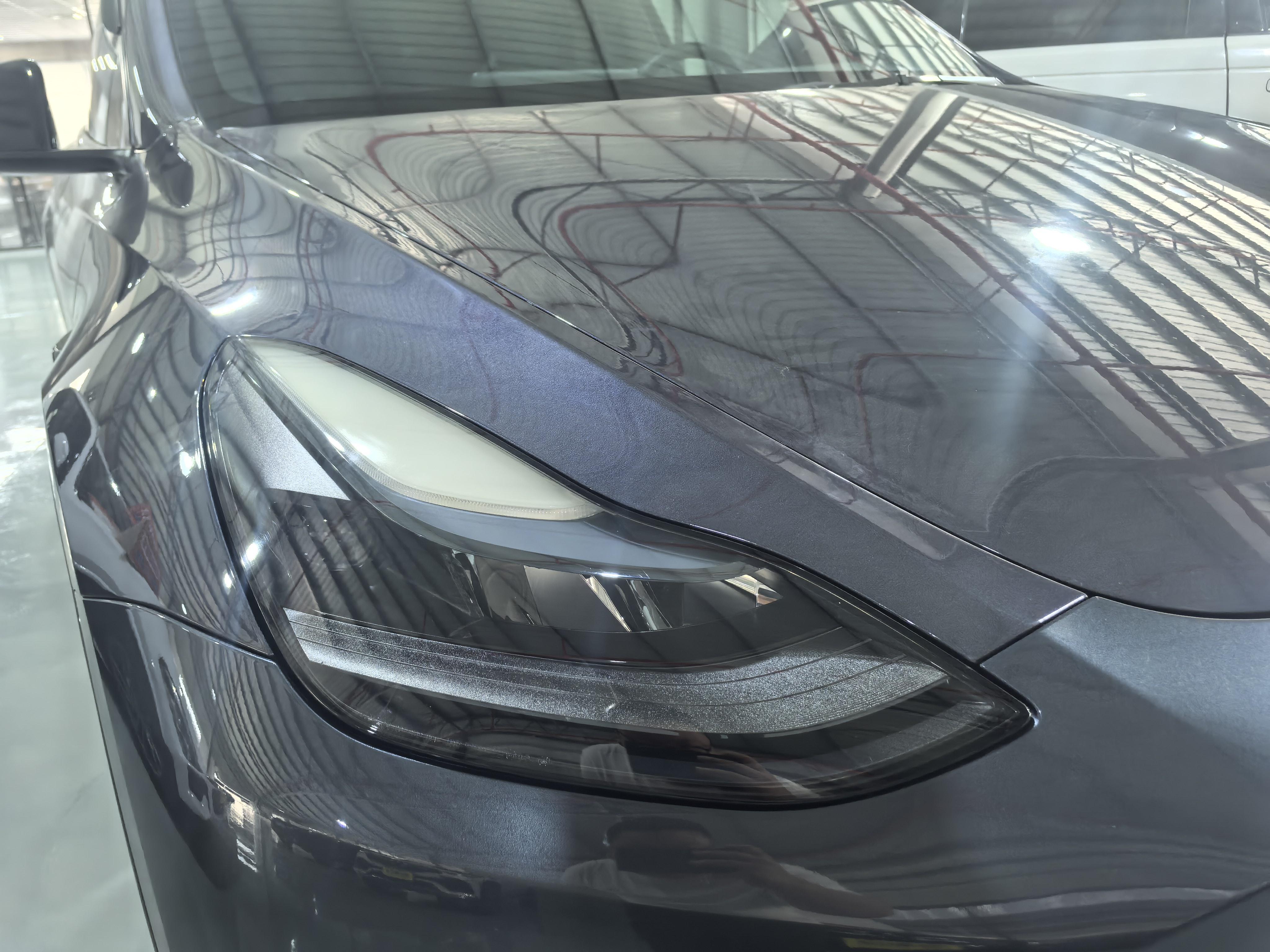 Tesla Model Y 2022 thumb 8