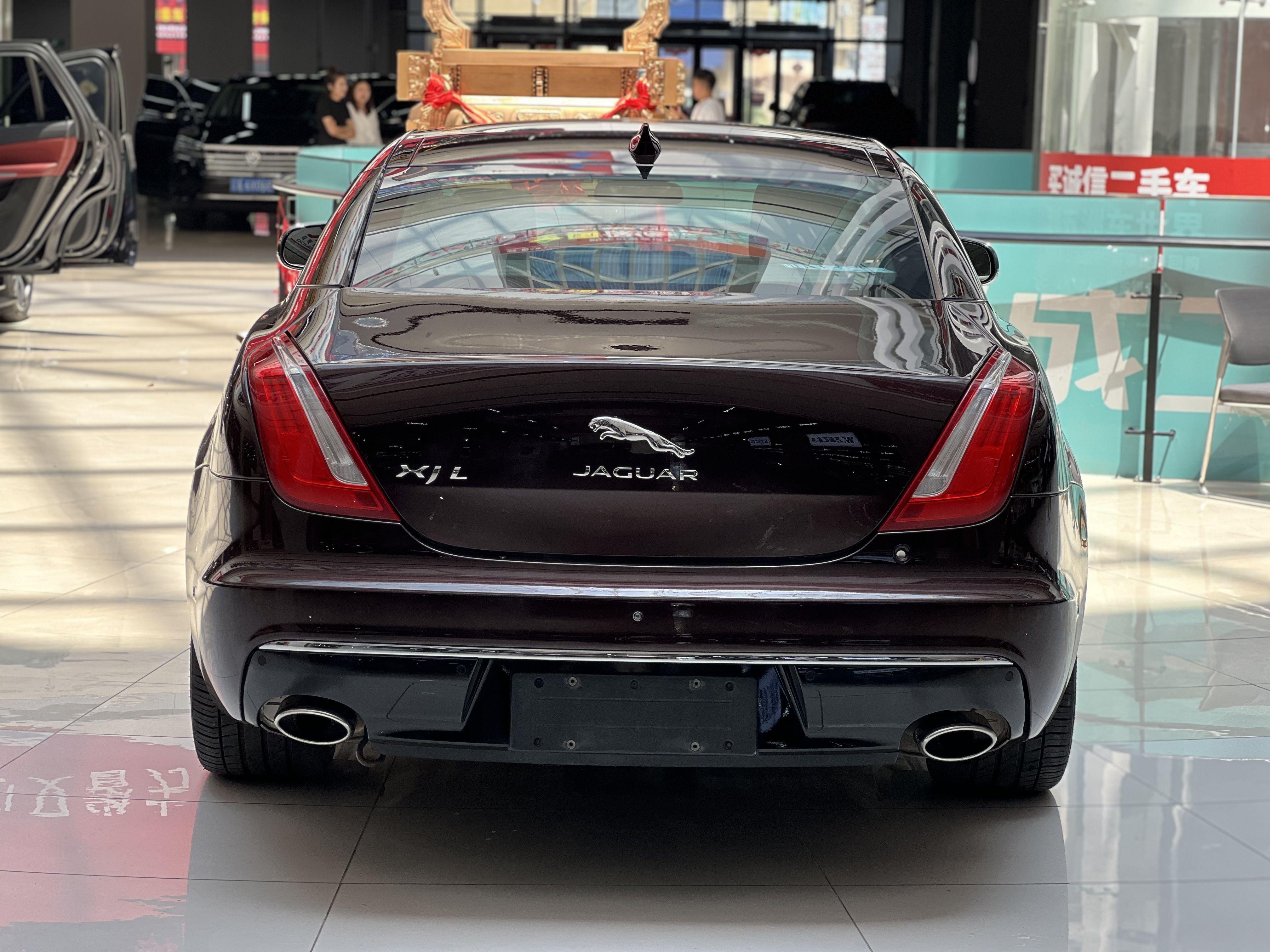 Jaguar XJ 2016 thumb 2