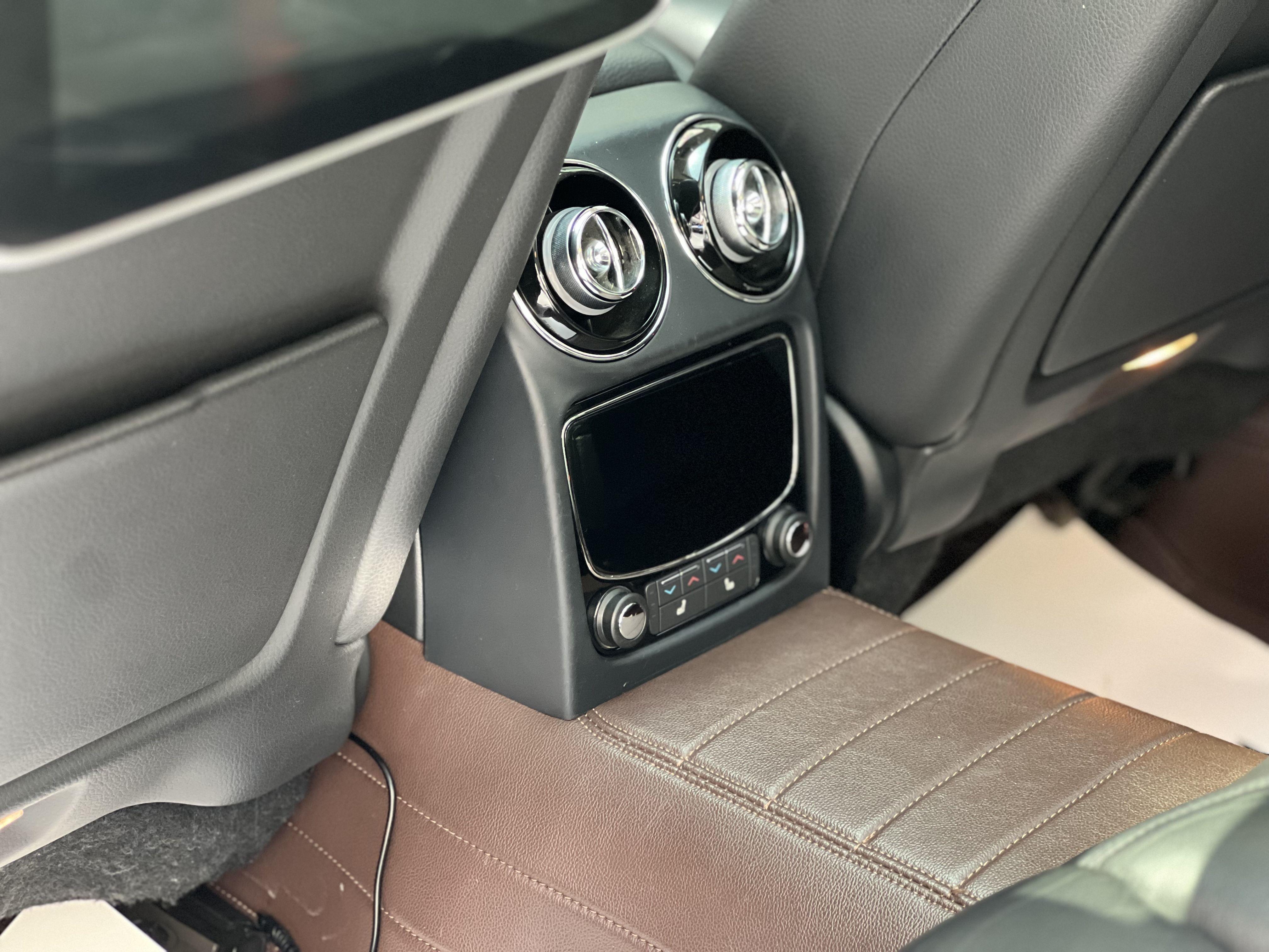Jaguar XJ 2016 thumb 4