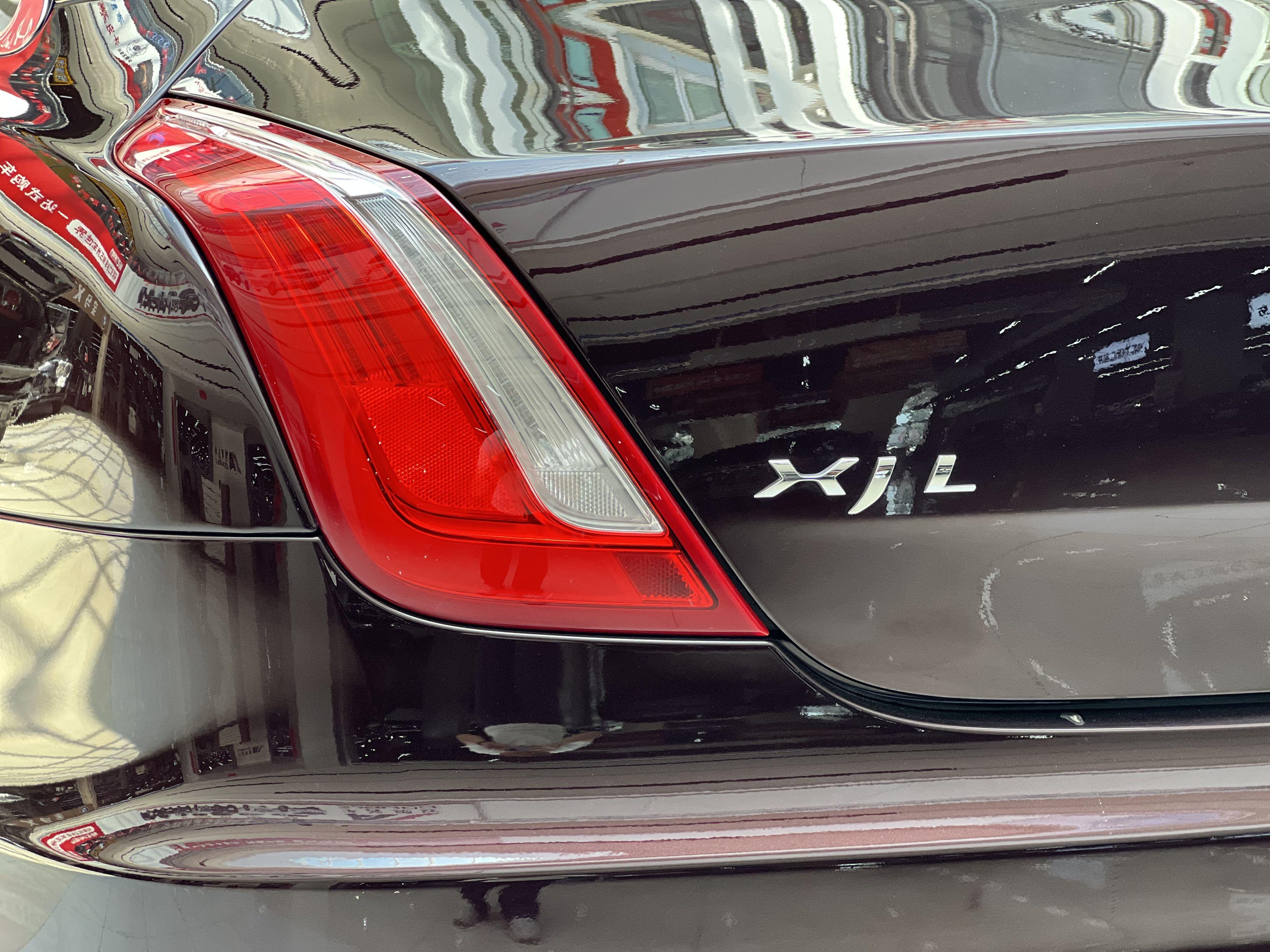 Jaguar XJ 2016 thumb 9