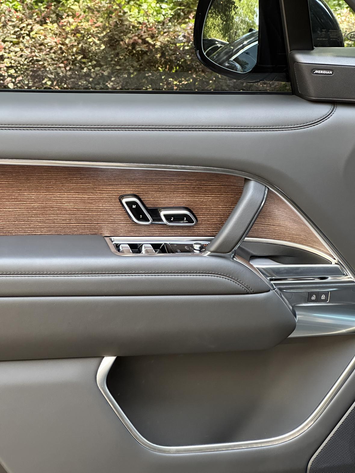 Land Rover Range Rover 2025 thumb 8