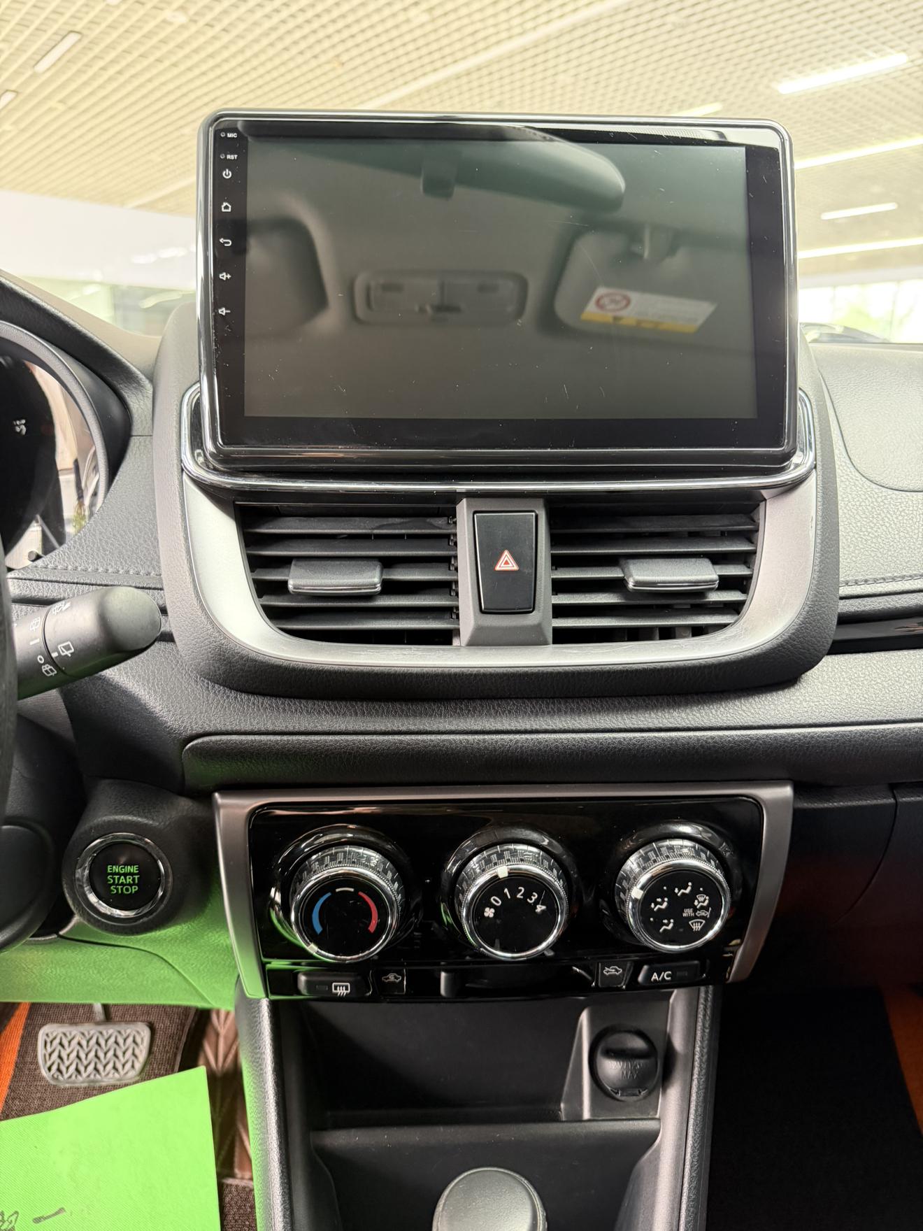 Toyota Yaris 2022 thumb 11
