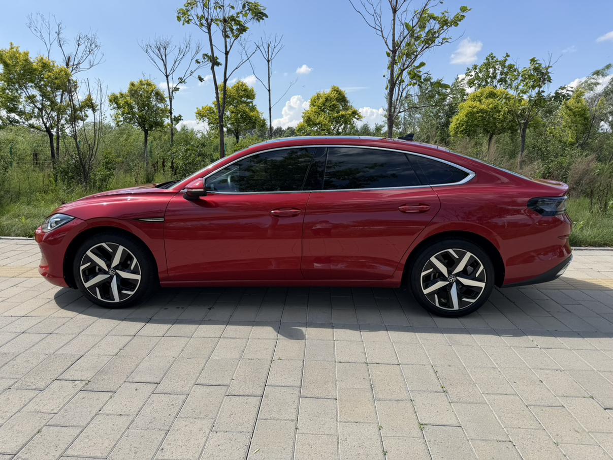 Volkswagen Lamando 2022 thumb 2