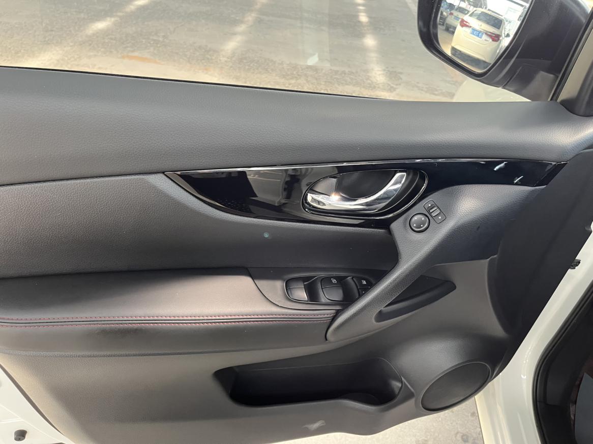 Nissan Qashqai+2 2023 thumb 11