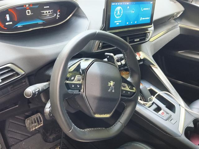 Peugeot 5008 2021 thumb 8