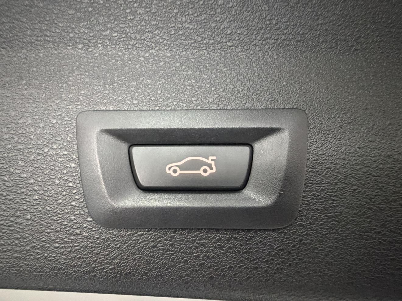 BMW X1 2021 thumb 9