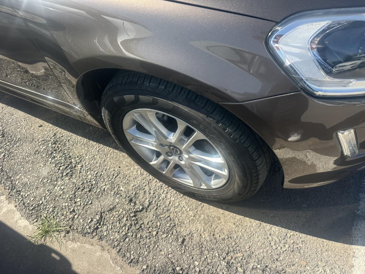 Volvo XC60 2015 thumb 5
