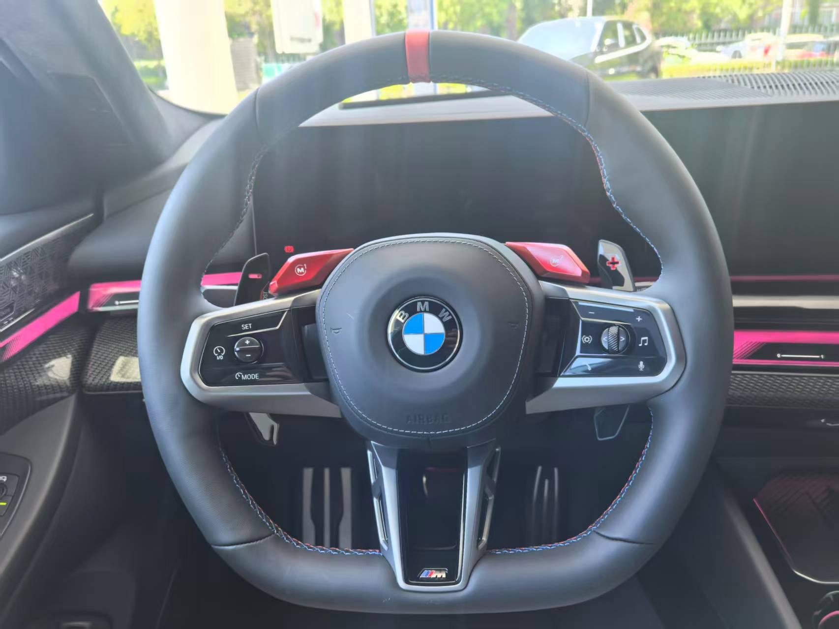 BMW M5 2025 thumb 6