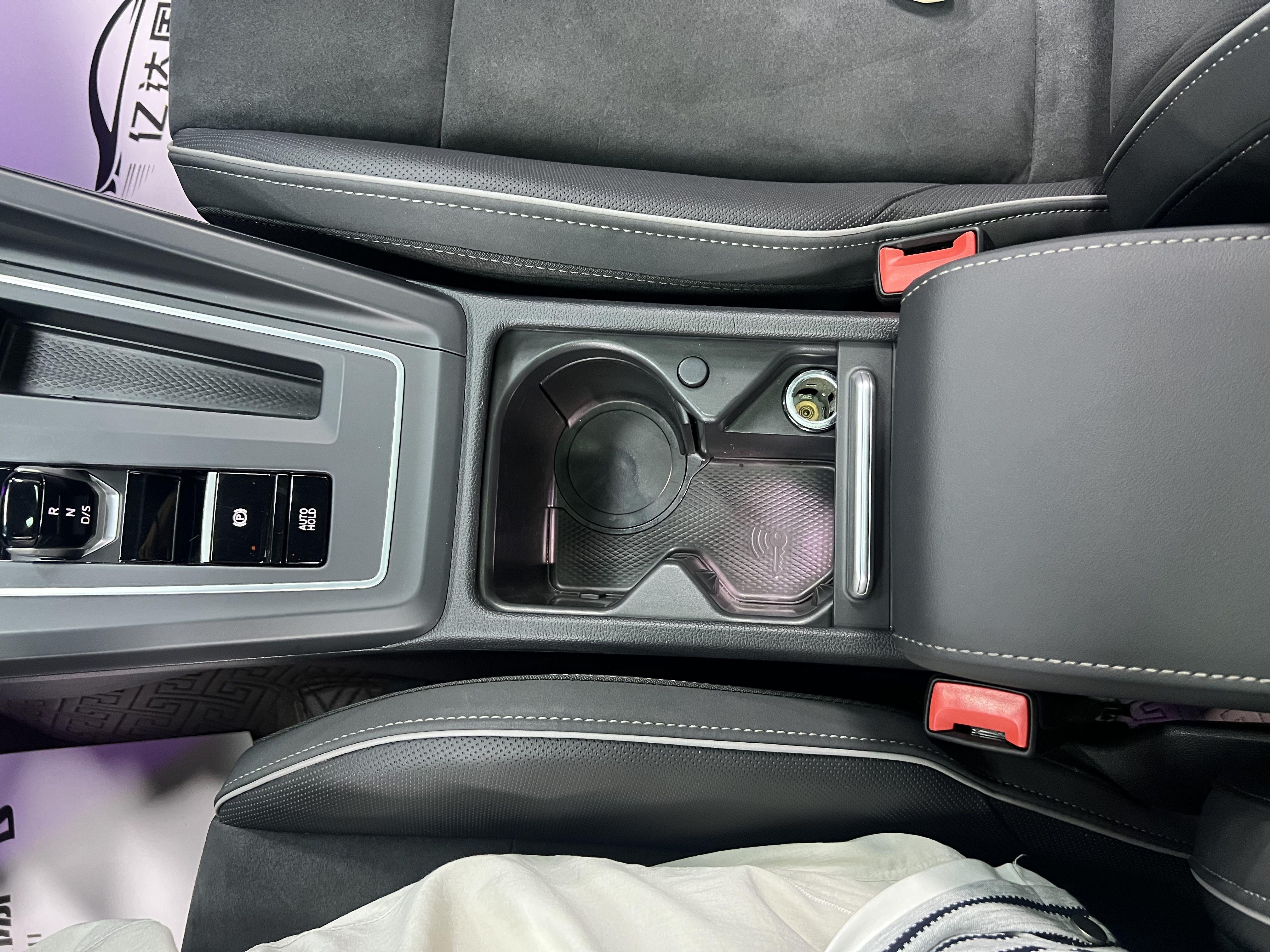 Volkswagen Golf Sportsvan 2021 thumb 12