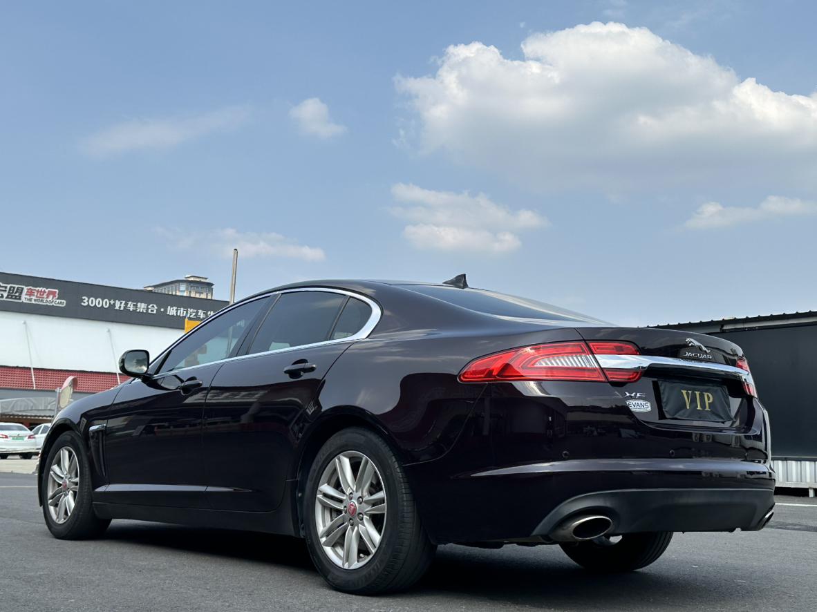 Jaguar XF 2014 thumb 2