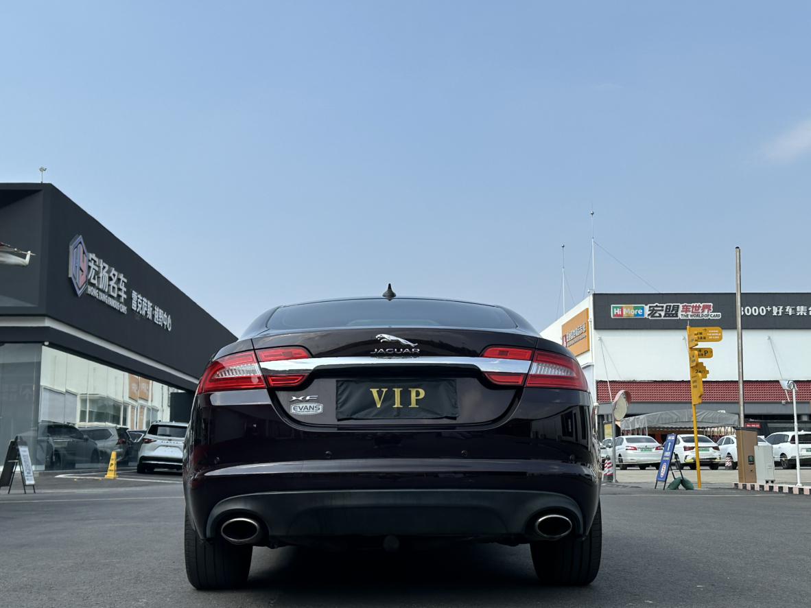 Jaguar XF 2014 thumb 3