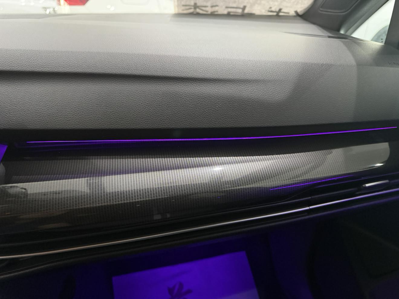 Volkswagen Golf Sportsvan 2023 thumb 10