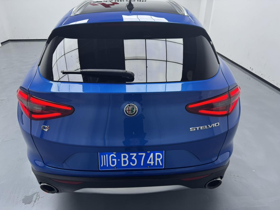 Alfa Romeo Stelvio 2020 thumb 3