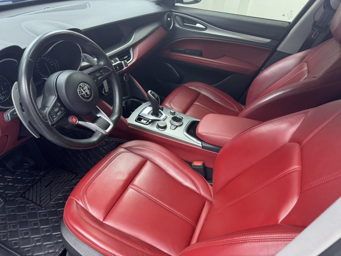Alfa Romeo Stelvio 2020 thumb 7