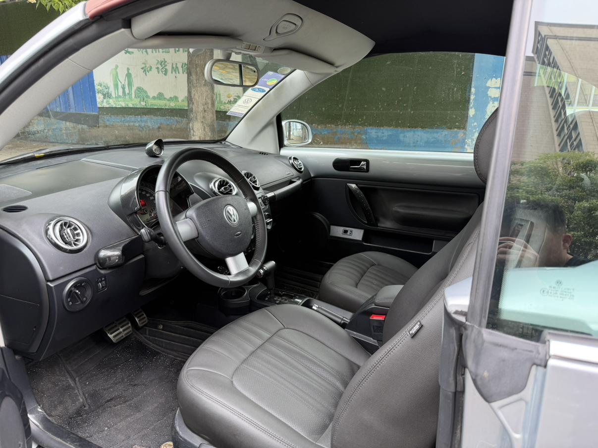 Volkswagen Beetle 2009 thumb 7