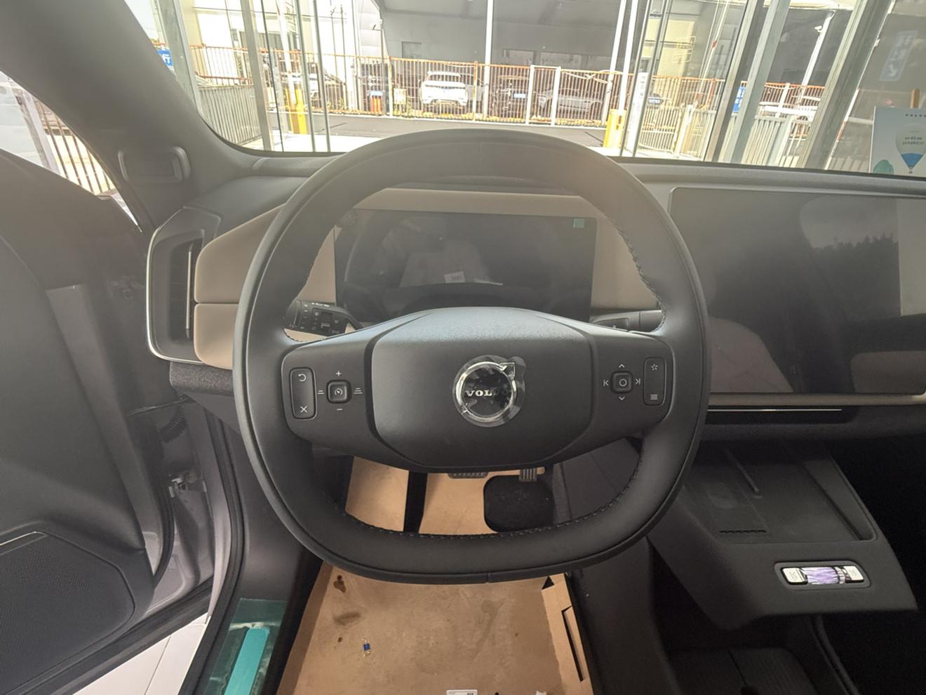 Volvo XC70 2026 thumb 11