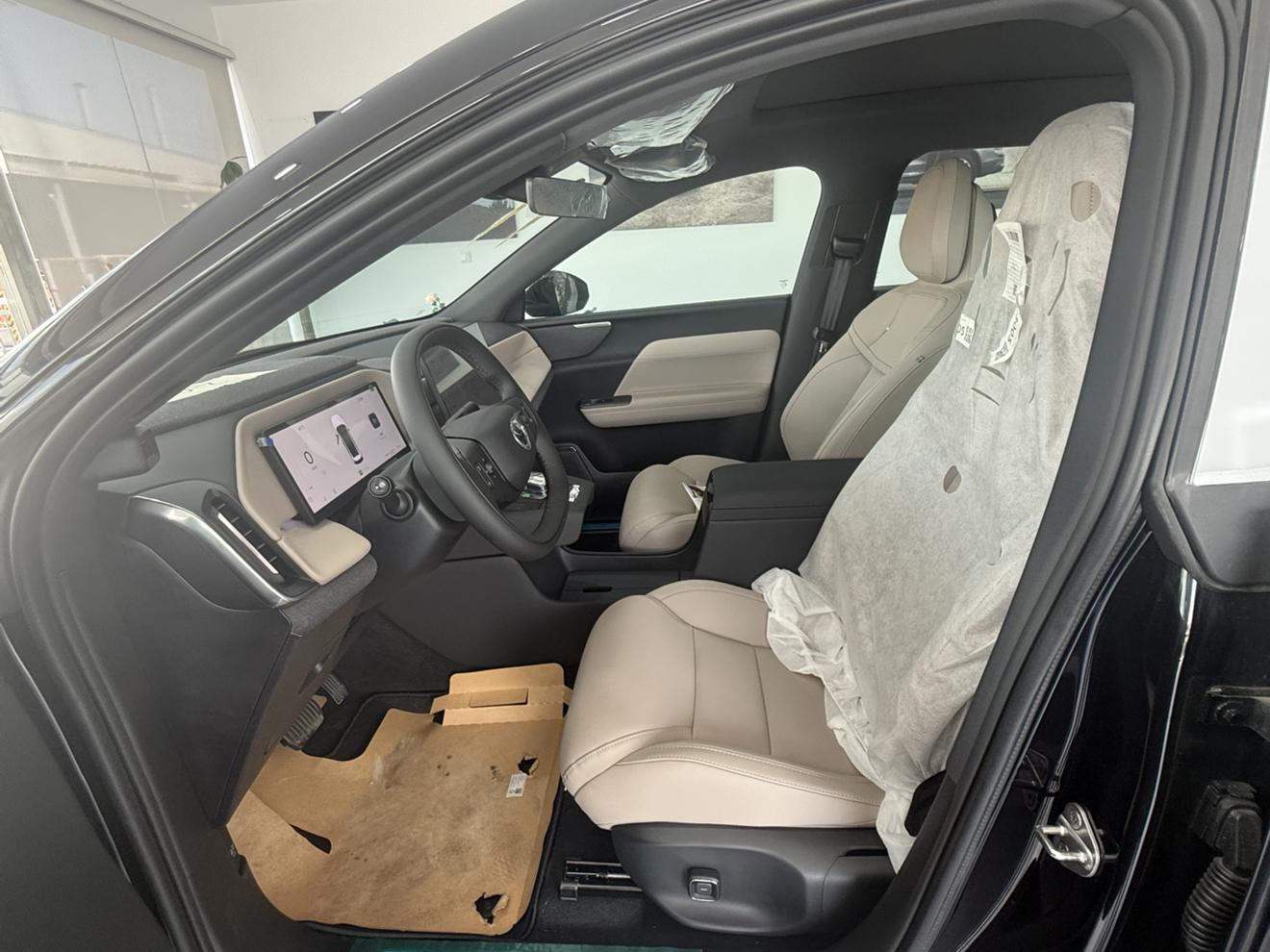 Volvo XC70 2026 thumb 12