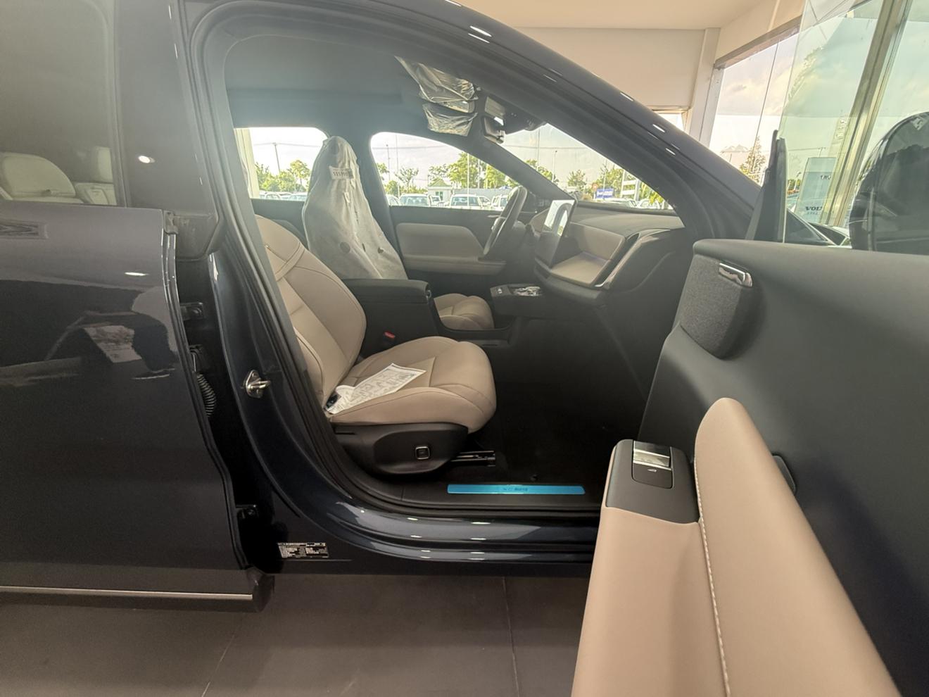 Volvo XC70 2026 thumb 8