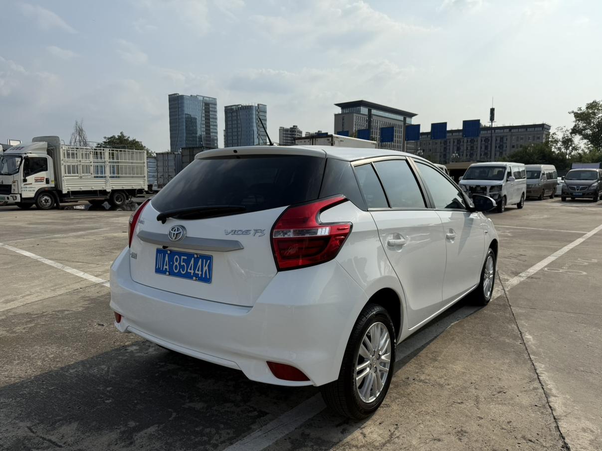 Toyota Vios 2017 thumb 5